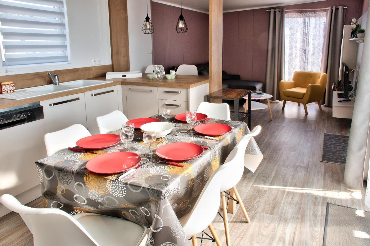 Joli Chalet Pour 6 - Domaine Avec Piscine Бретіньоль-сюр-Мер Екстер'єр фото